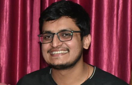 SDM अमित शुक्ला की कहानी: NIT से इंजीनियरिंग, फिर UPPSC PCS में टॉप, अब विवादों में क्यों हैं चर्चा में?