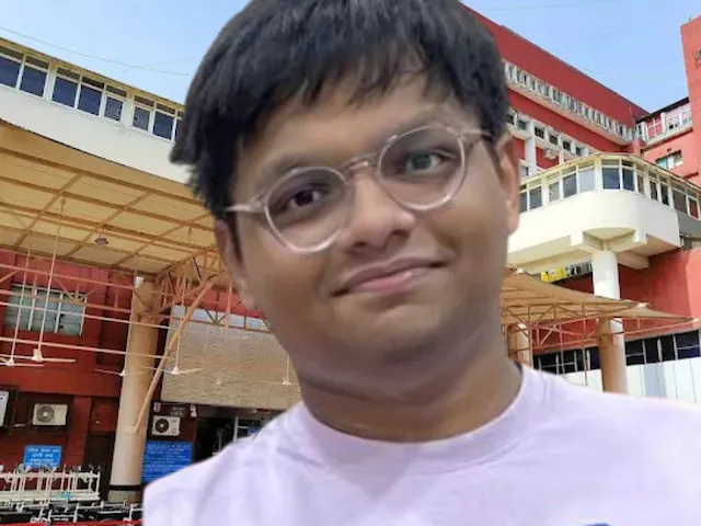 NEET 2025: पढ़ाई और शौक का संतुलन बना सफलता की कुंजी, 670 अंक पाकर बना स्टेट टॉपर