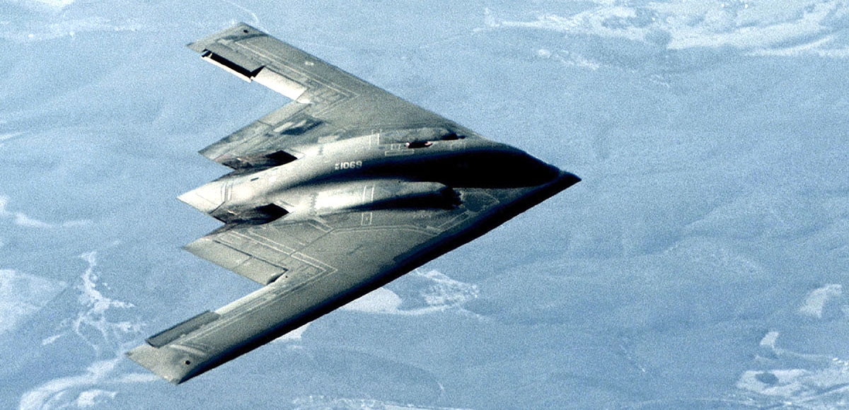 B-2 Spirit: वो खुफिया अमेरिकी बॉम्बर जो दुश्मन को दिखे बिना कर देता है हमला!