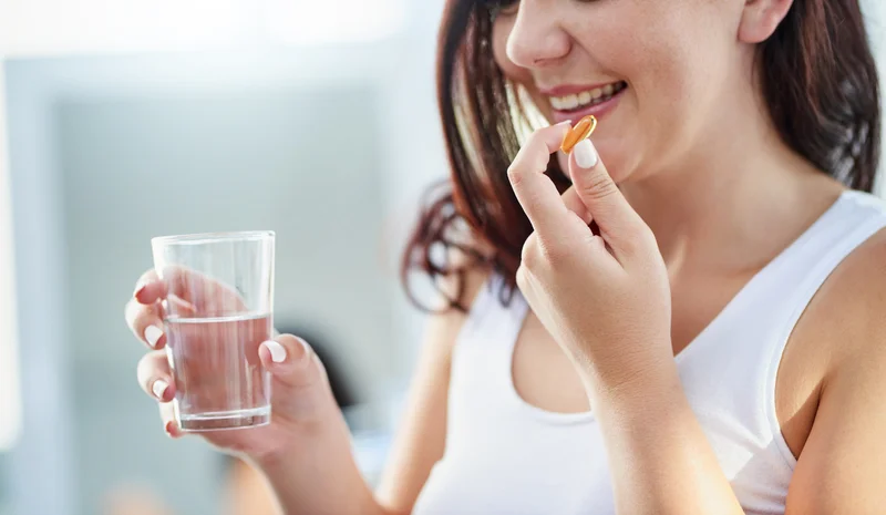 Vitamin B12 की ज़रूरत से ज़्यादा डोज़ नुकसानदायक भी हो सकती है! इन संकेतों को न करें नजरअंदाज