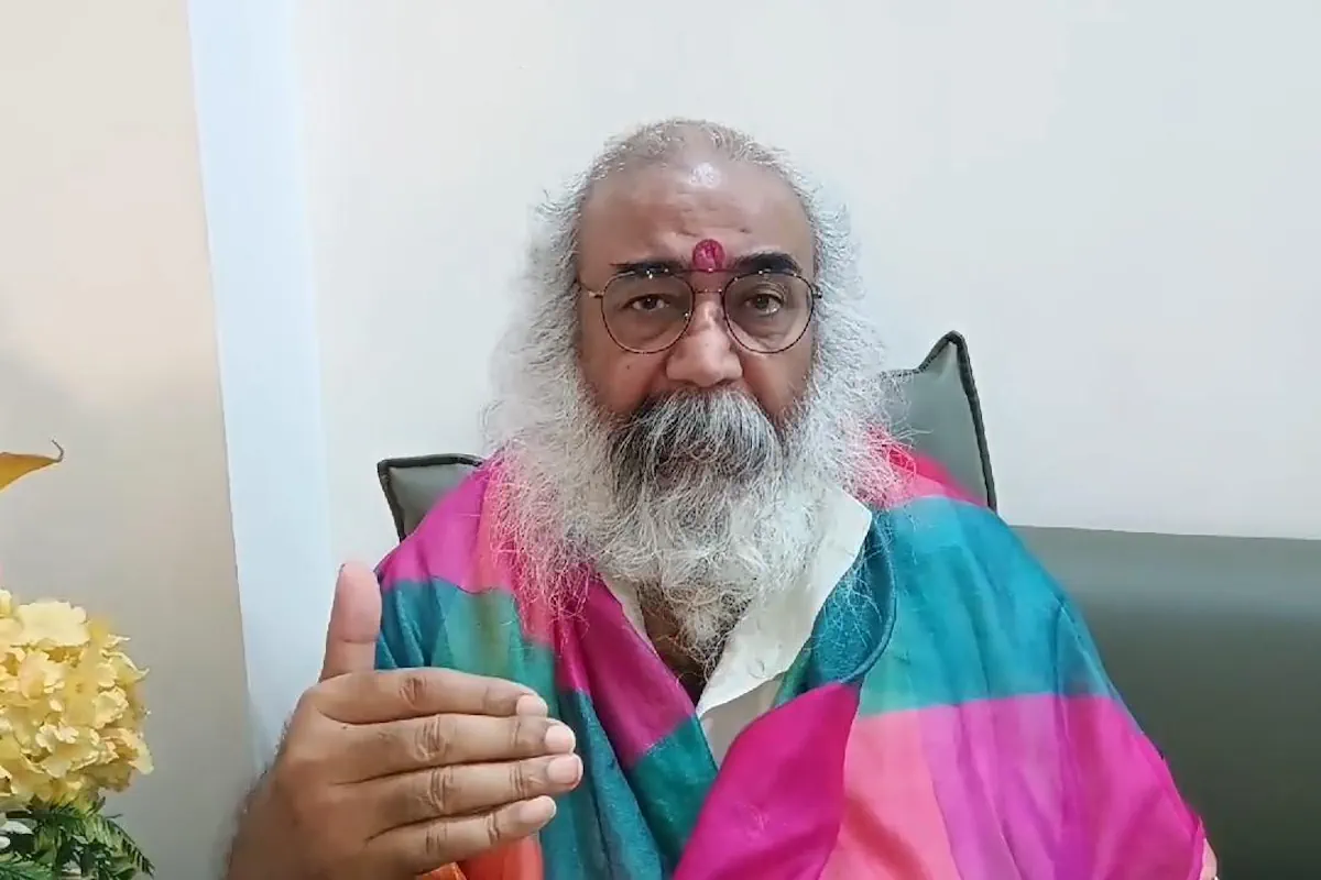 सनातन धर्म और सत्ता की राजनीति पर तीखा बयान, आचार्य प्रमोद कृष्णम का अखिलेश यादव को करारा जवाब